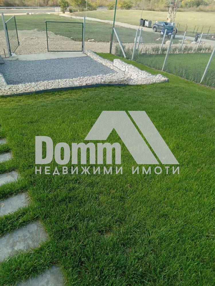 Продава КЪЩА, с. Оброчище, област Добрич, снимка 2 - Къщи - 52130274