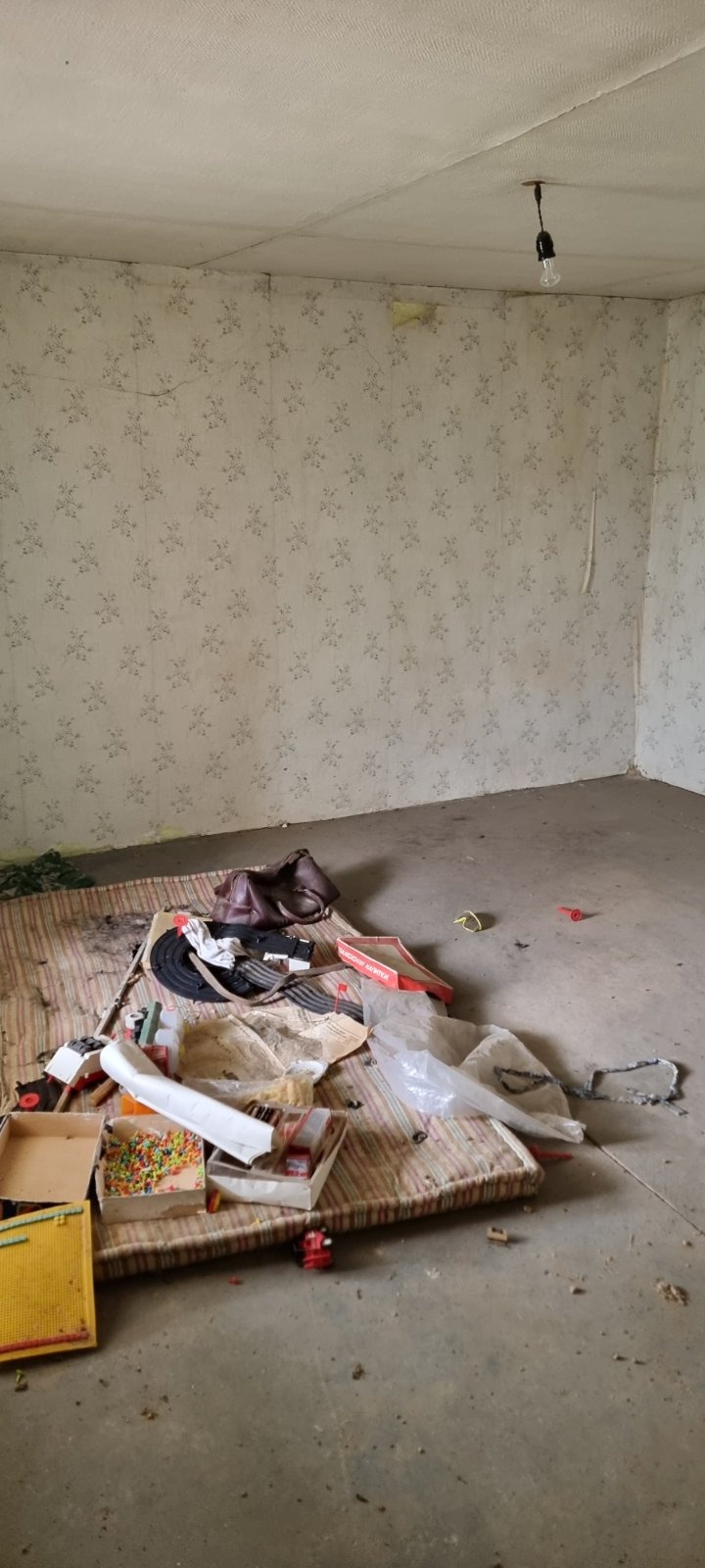 Продава КЪЩА, с. Радинград, област Разград, снимка 2 - Къщи - 54354133