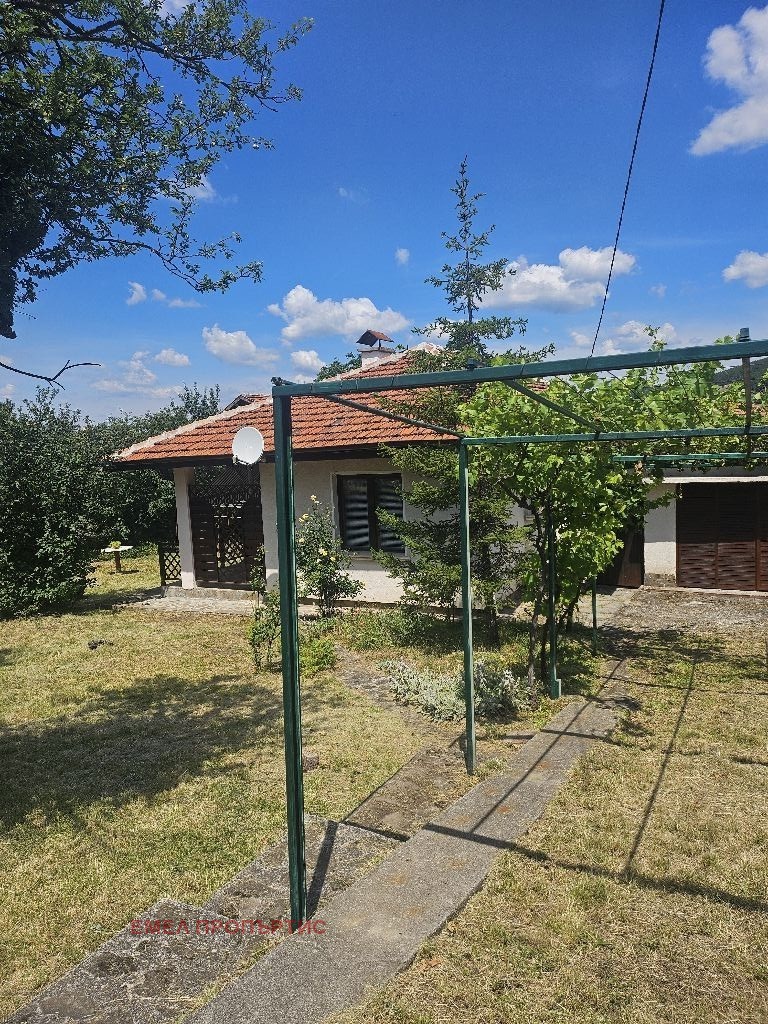 Продава КЪЩА, с. Бабица, област Перник, снимка 2 - Къщи - 55237830