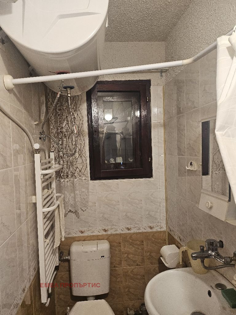 Продава КЪЩА, с. Бабица, област Перник, снимка 15 - Къщи - 55237830