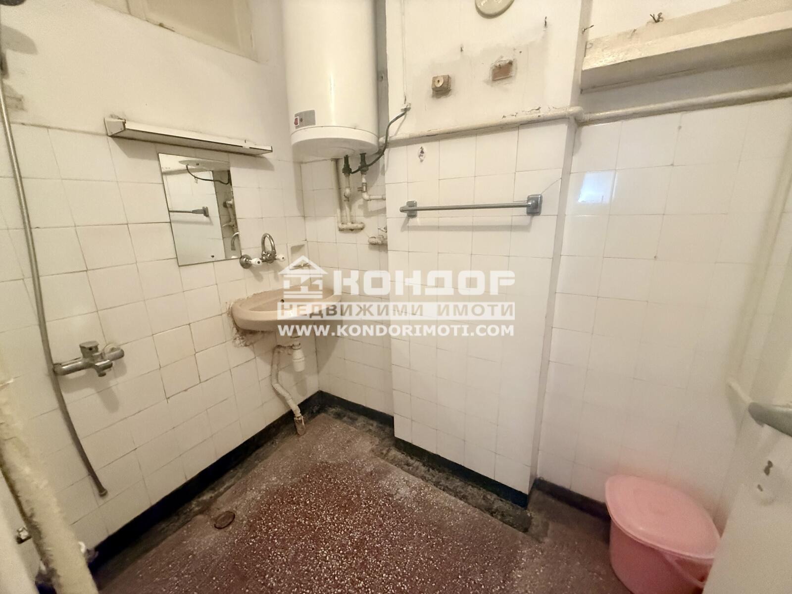 Продава ЕТАЖ ОТ КЪЩА, гр. Пловдив, Център, снимка 11 - Етаж от къща - 54120131