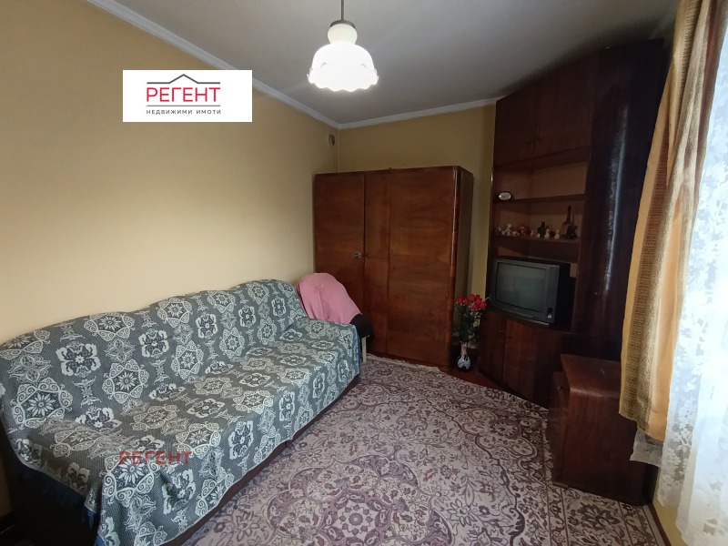 Продава КЪЩА, с. Жълтеш, област Габрово, снимка 10 - Къщи - 51501221