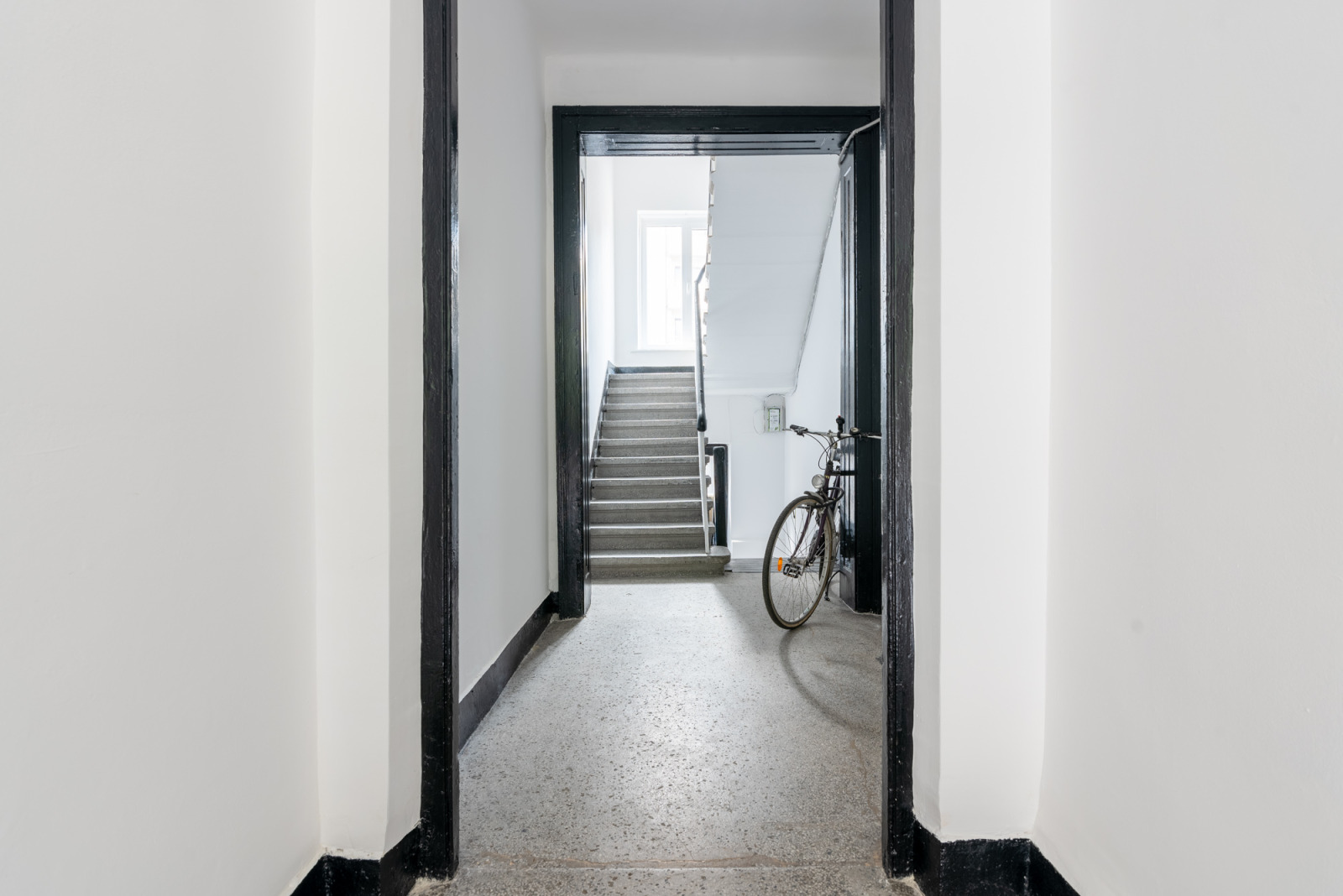 Продава 3-СТАЕН, гр. София, Център, снимка 7 - Апартаменти - 54029000