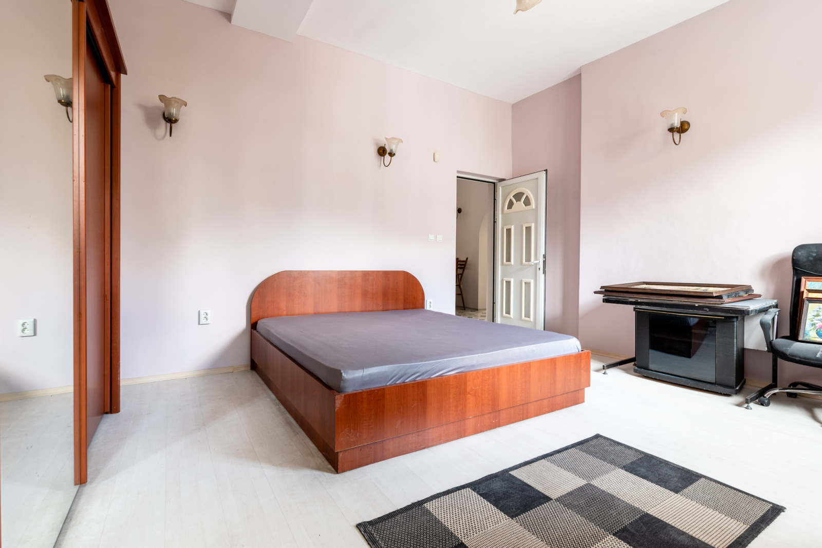 Продава 3-СТАЕН, гр. София, Център, снимка 11 - Апартаменти - 54029000