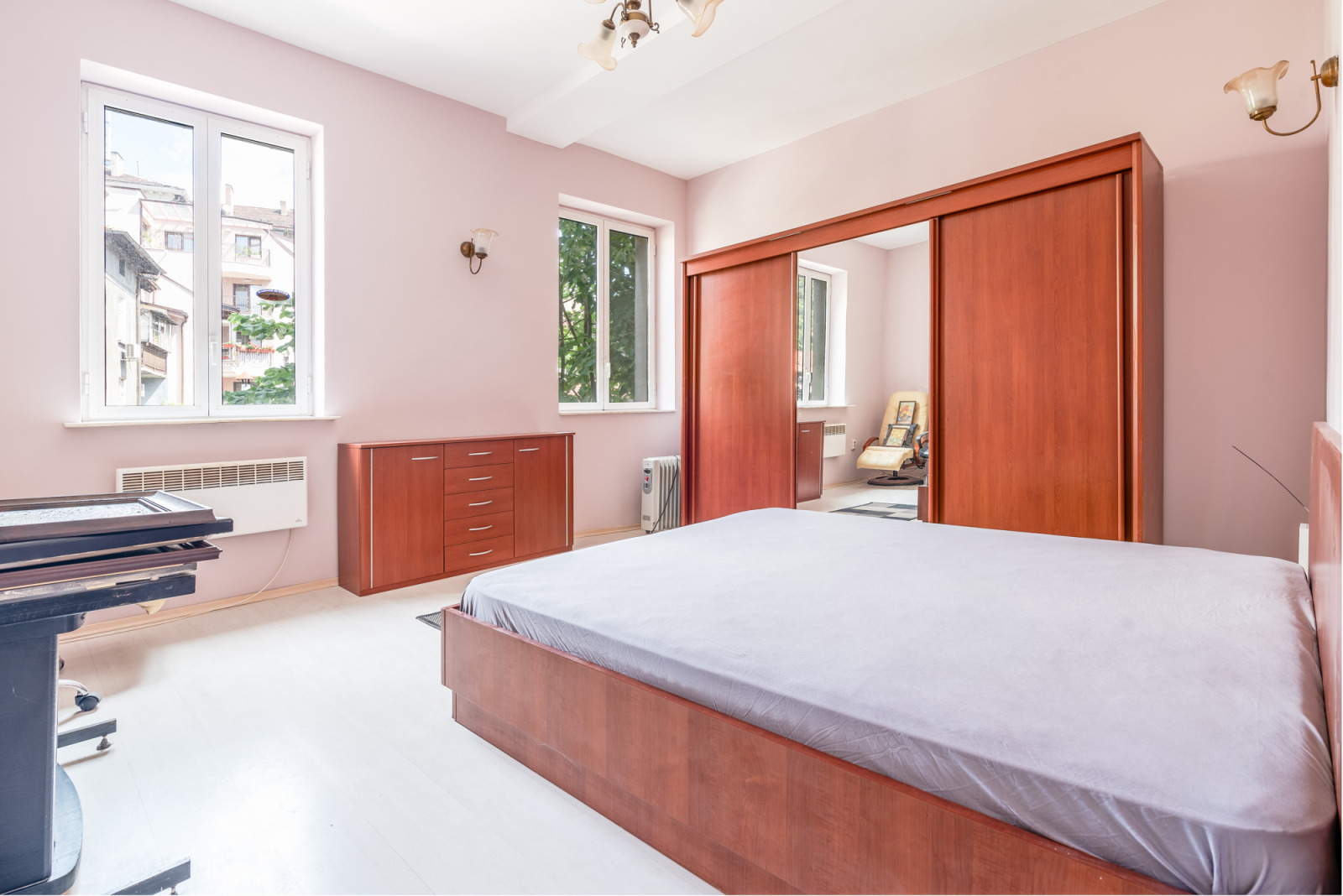 Продава 3-СТАЕН, гр. София, Център, снимка 12 - Апартаменти - 54029000