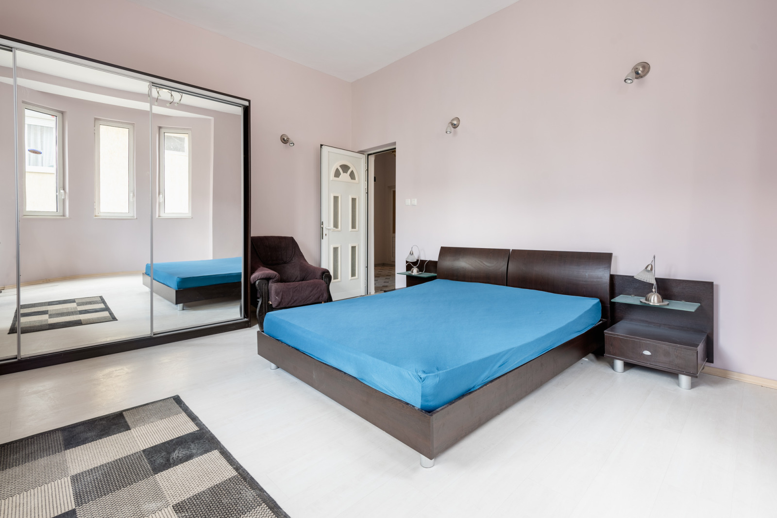 Продава 3-СТАЕН, гр. София, Център, снимка 9 - Апартаменти - 54029000