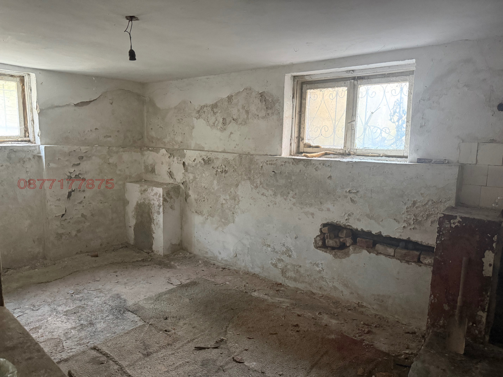 Продава КЪЩА, гр. Ловеч, Дикисана, снимка 2 - Къщи - 53698036