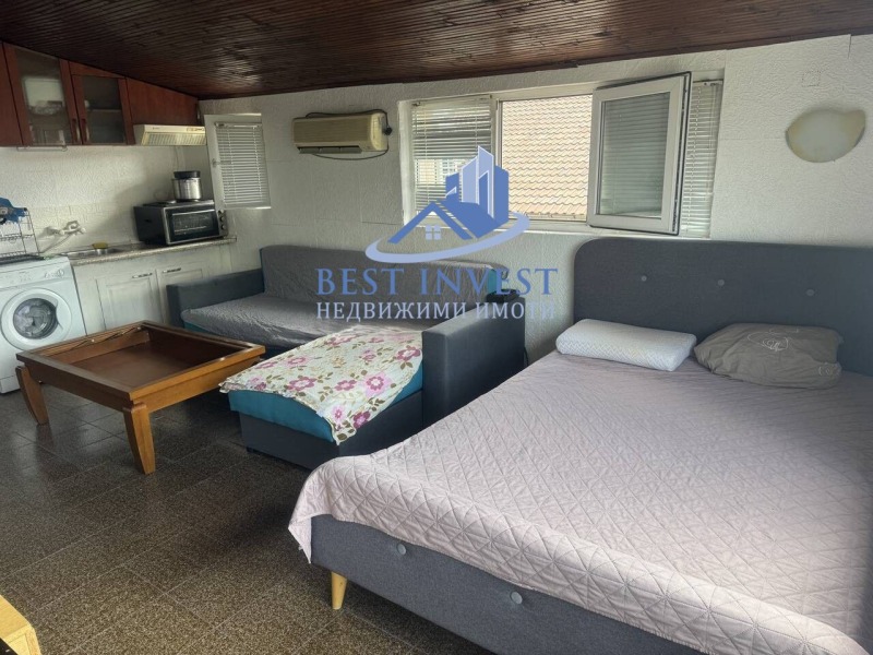 Продава АТЕЛИЕ, ТАВАН в град Благоевград, Идеален център - 33 кв.м / 55 300 € » 108 157.40 лв., БЕСТ ИНВЕСТ НЕДВИЖИМИ ИМОТИ