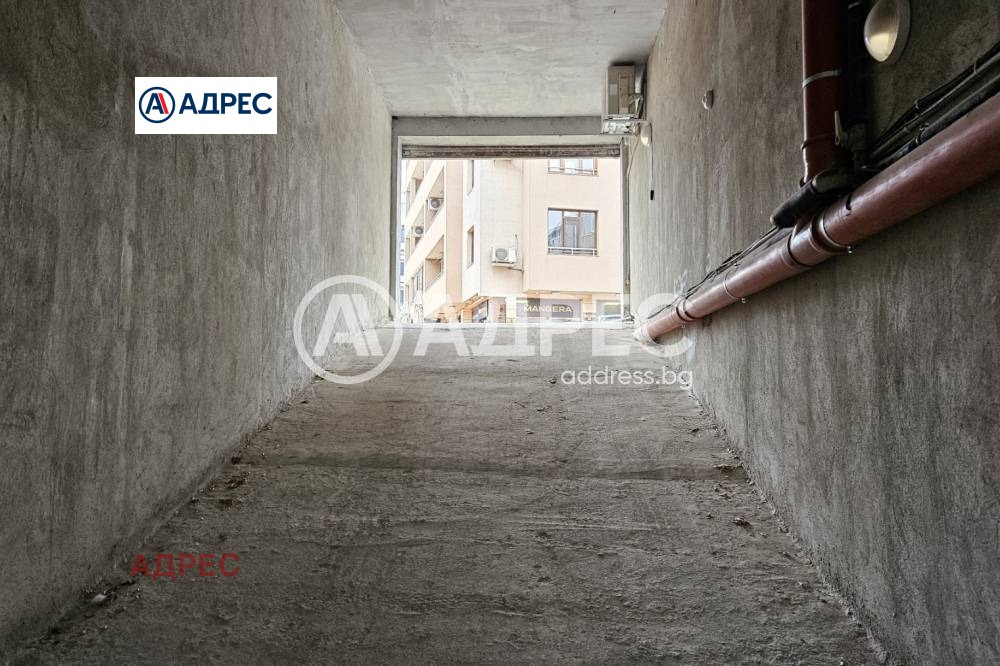 Продава ГАРАЖ, ПАРКОМЯСТО, гр. Варна, Базар Левски, снимка 3 - Гаражи и паркоместа - 53900097