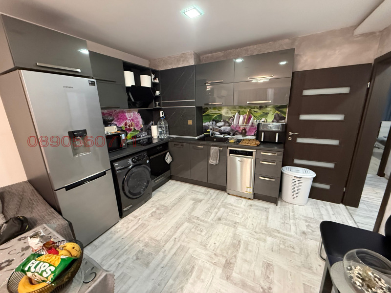 Продава 3-СТАЕН, гр. Казанлък, област Стара Загора, снимка 17 - Апартаменти - 52782515