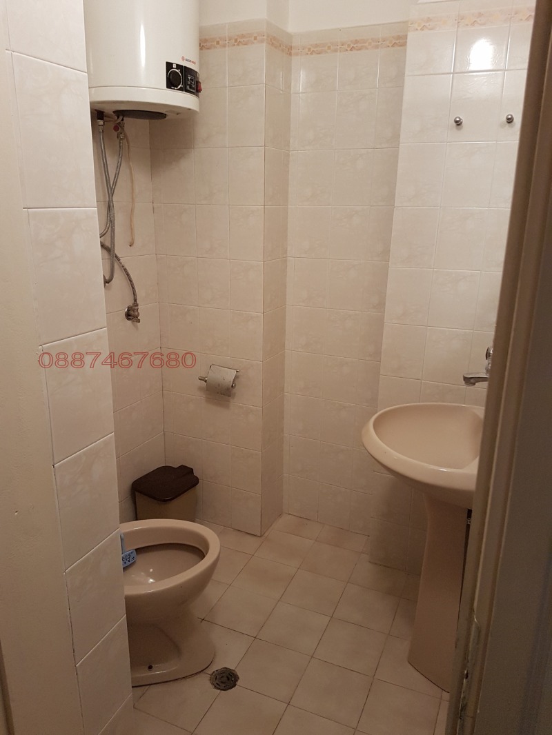 Продава 4-СТАЕН, гр. Ямбол, Граф Игнатиев, снимка 14 - Апартаменти - 52781449