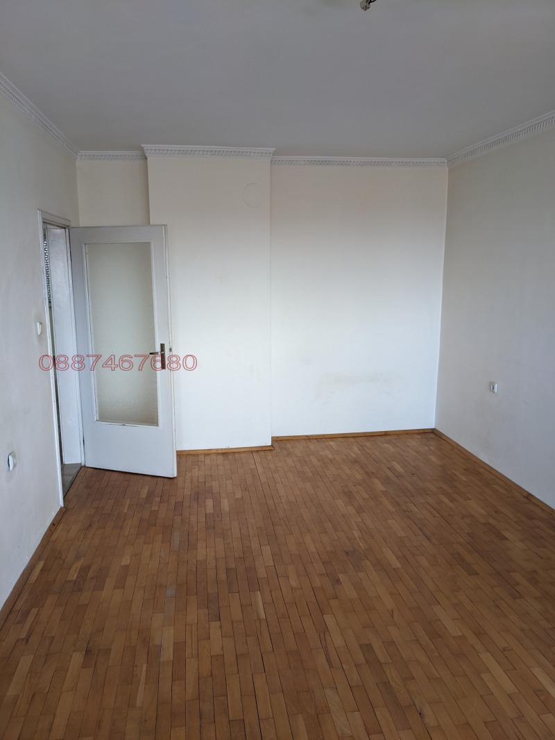 Продава 4-СТАЕН, гр. Ямбол, Граф Игнатиев, снимка 3 - Апартаменти - 52781449