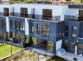 Продава КЪЩА, гр. Варна, м-т Горна Трака, снимка 2