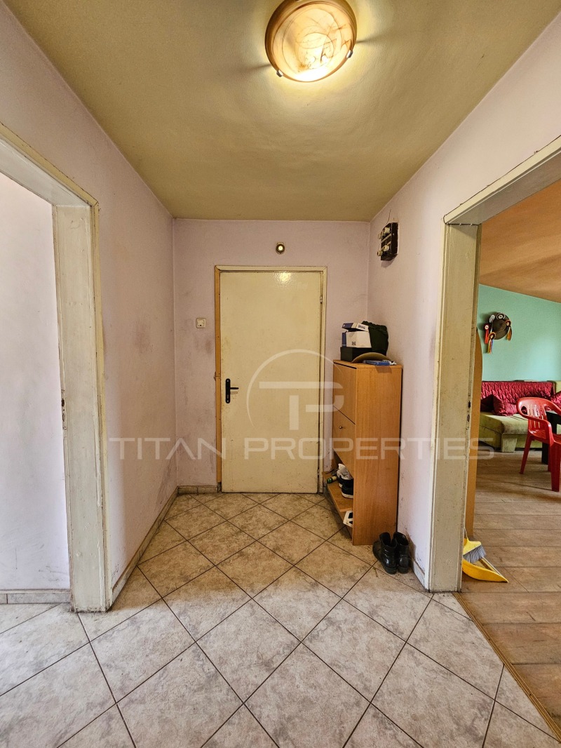 De vânzare  2 dormitoare Plovdiv , Camenița 1 , 104 mp | 97664042 - imagine [14]