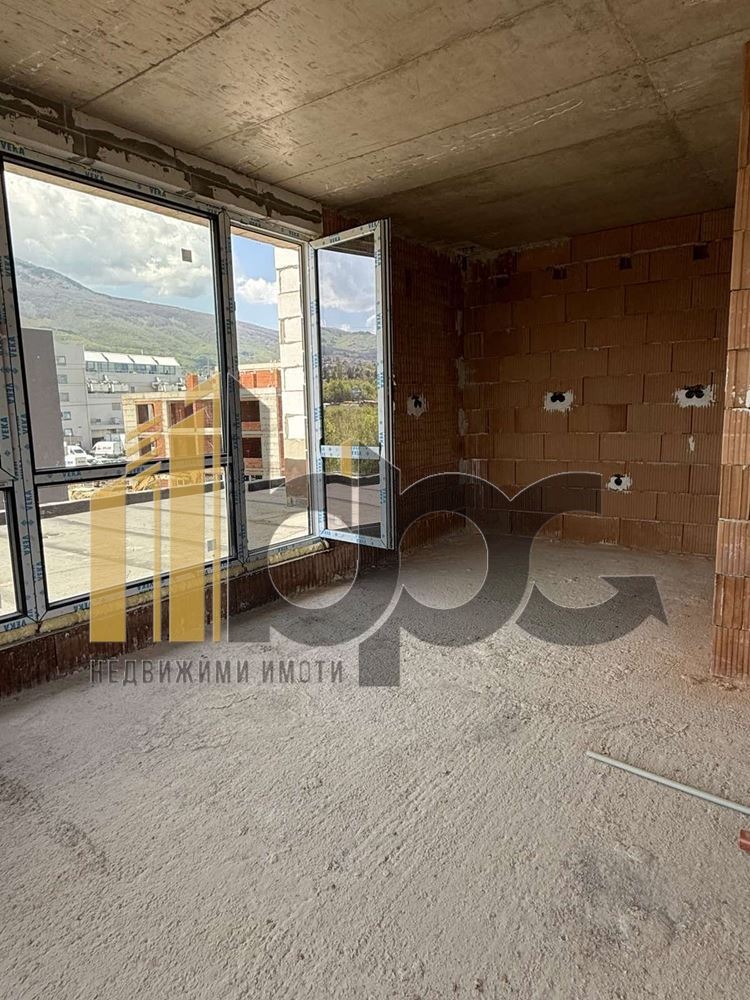 Na sprzedaż  2 sypialnie Sofia , Malinowa dolina , 207 mkw | 31866909 - obraz [5]