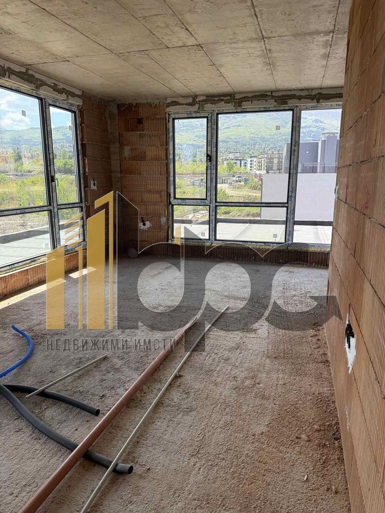 Na sprzedaż  2 sypialnie Sofia , Malinowa dolina , 207 mkw | 31866909 - obraz [3]