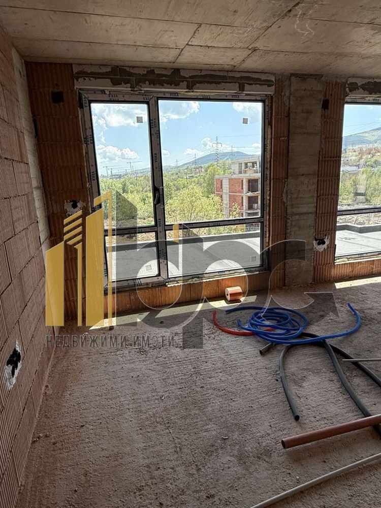 Na sprzedaż  2 sypialnie Sofia , Malinowa dolina , 207 mkw | 31866909 - obraz [2]