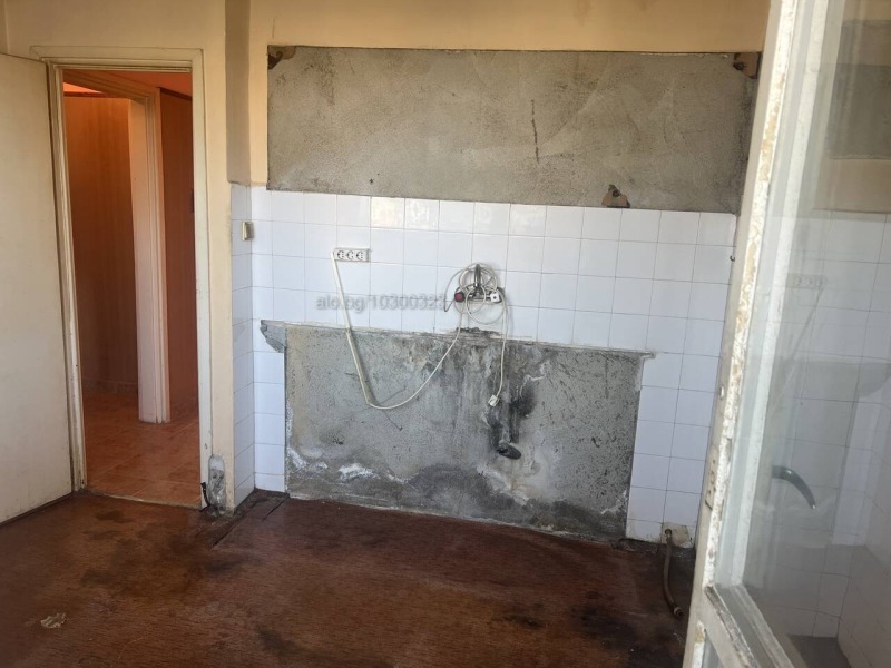 For Sale  2 bedroom Plovdiv , Vastanicheski , 65 sq.m | 76094540 - image [5]