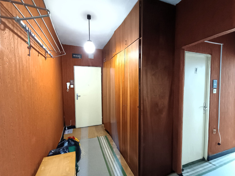 Продава 3-СТАЕН в град Добрич, Дружба 3 - 94 кв.м / 65 000 € » 127 128.95 лв., ГЕОРГИЕВ КОНСУЛТИНГ