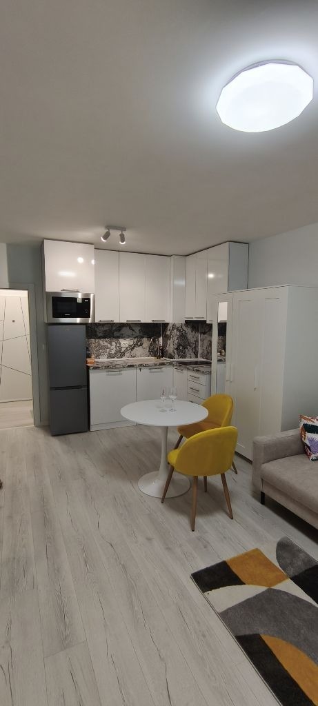 Продава 1-СТАЕН, гр. Варна, Владислав Варненчик 1