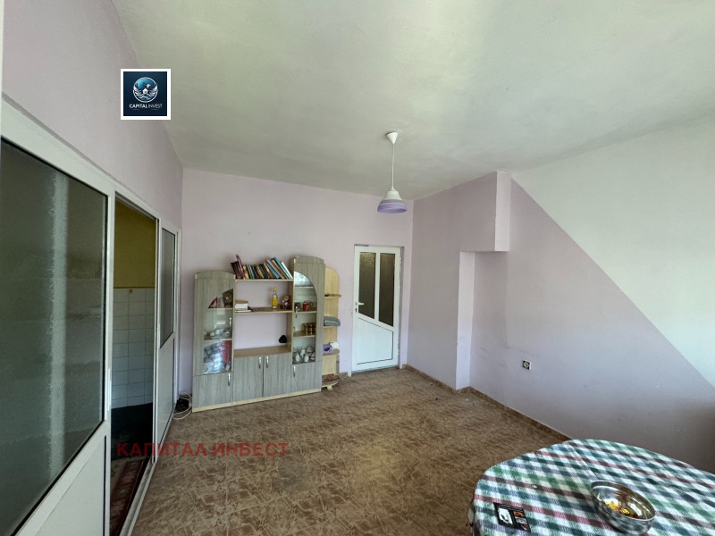 For Sale  1 bedroom Razgrad , Tsentar , 50 sq.m | 76339503