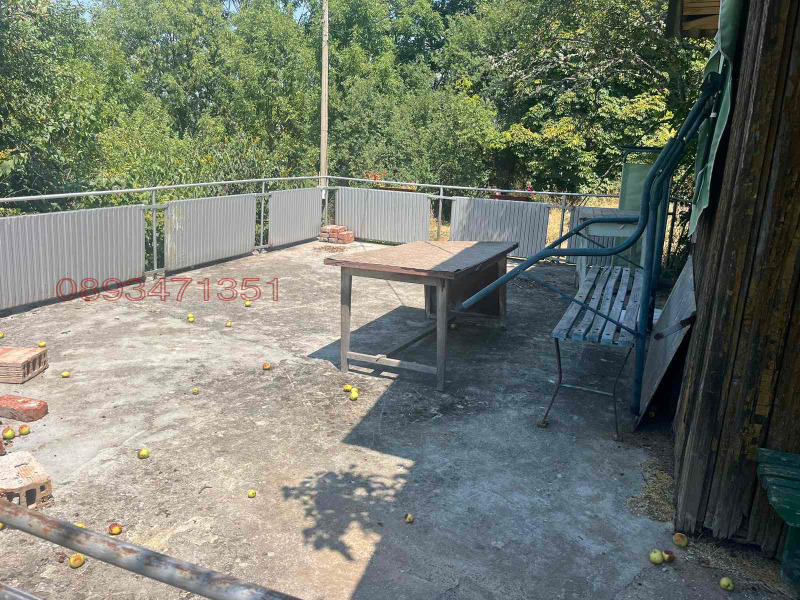 Продава ВИЛА, с. Кондофрей, област Перник, снимка 8 - Вили - 52779247