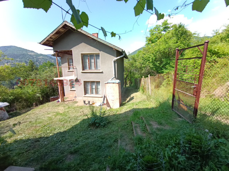 Продава  Вила област София , с. Владо Тричков , 326 кв.м | 20136934