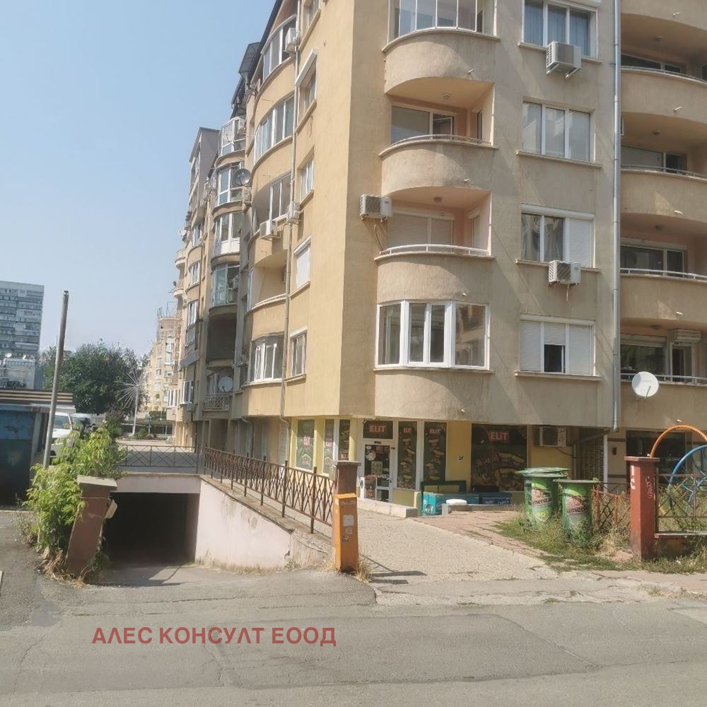Продава ГАРАЖ, ПАРКОМЯСТО, гр. София, Гоце Делчев, снимка 3 - Гаражи и паркоместа - 55789186