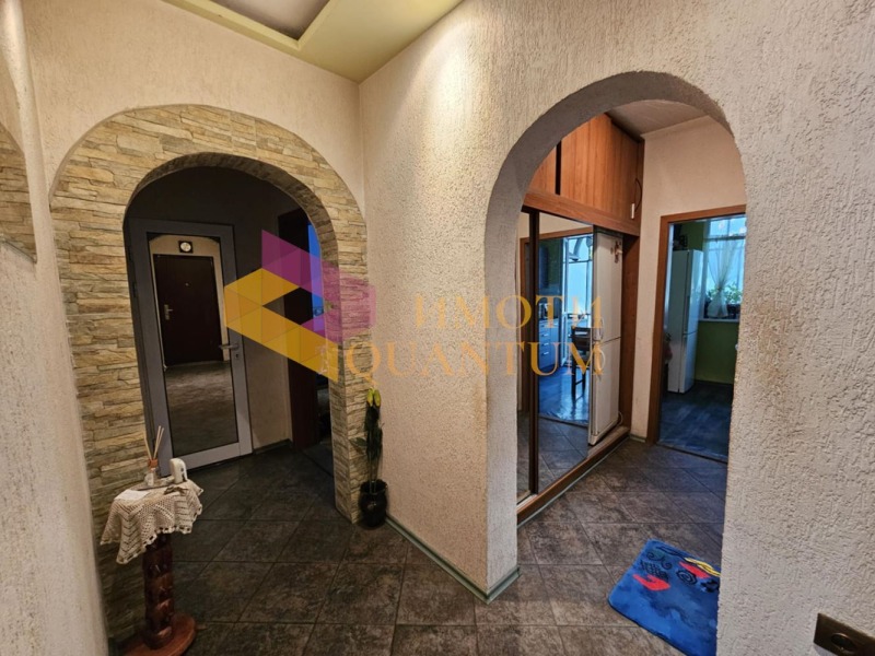 Продаја  2 спаваће собе Варна , Базар Левски , 100 м2 | 65128900 - слика [12]