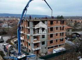 3-стаен град Търговище, Център 2