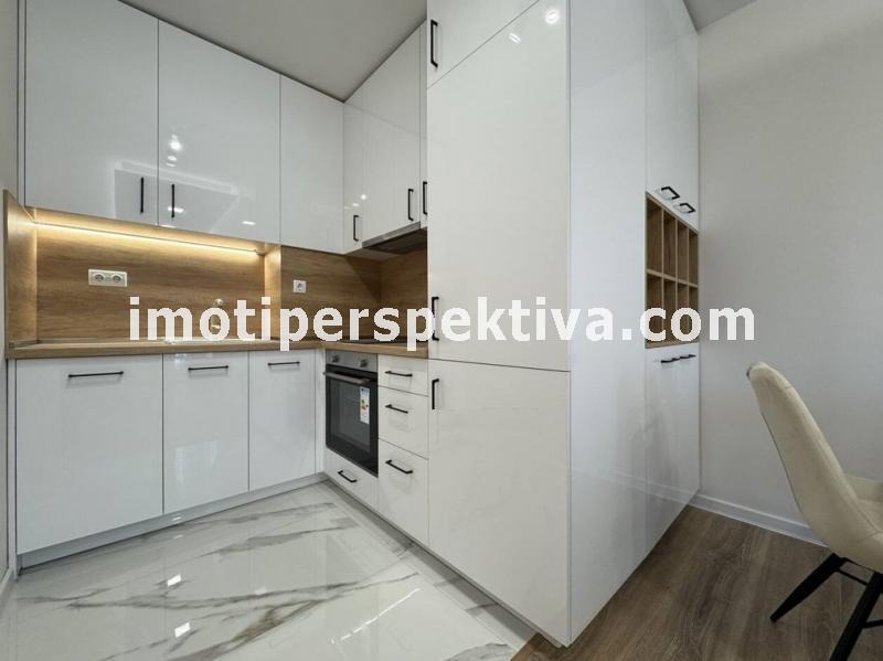 Продава 2-СТАЕН, гр. Пловдив, Кючук Париж, снимка 3 - Апартаменти - 52707435