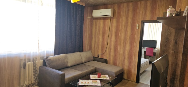 Продава 3-СТАЕН, гр. Перник, Център, снимка 3 - Апартаменти - 52694741