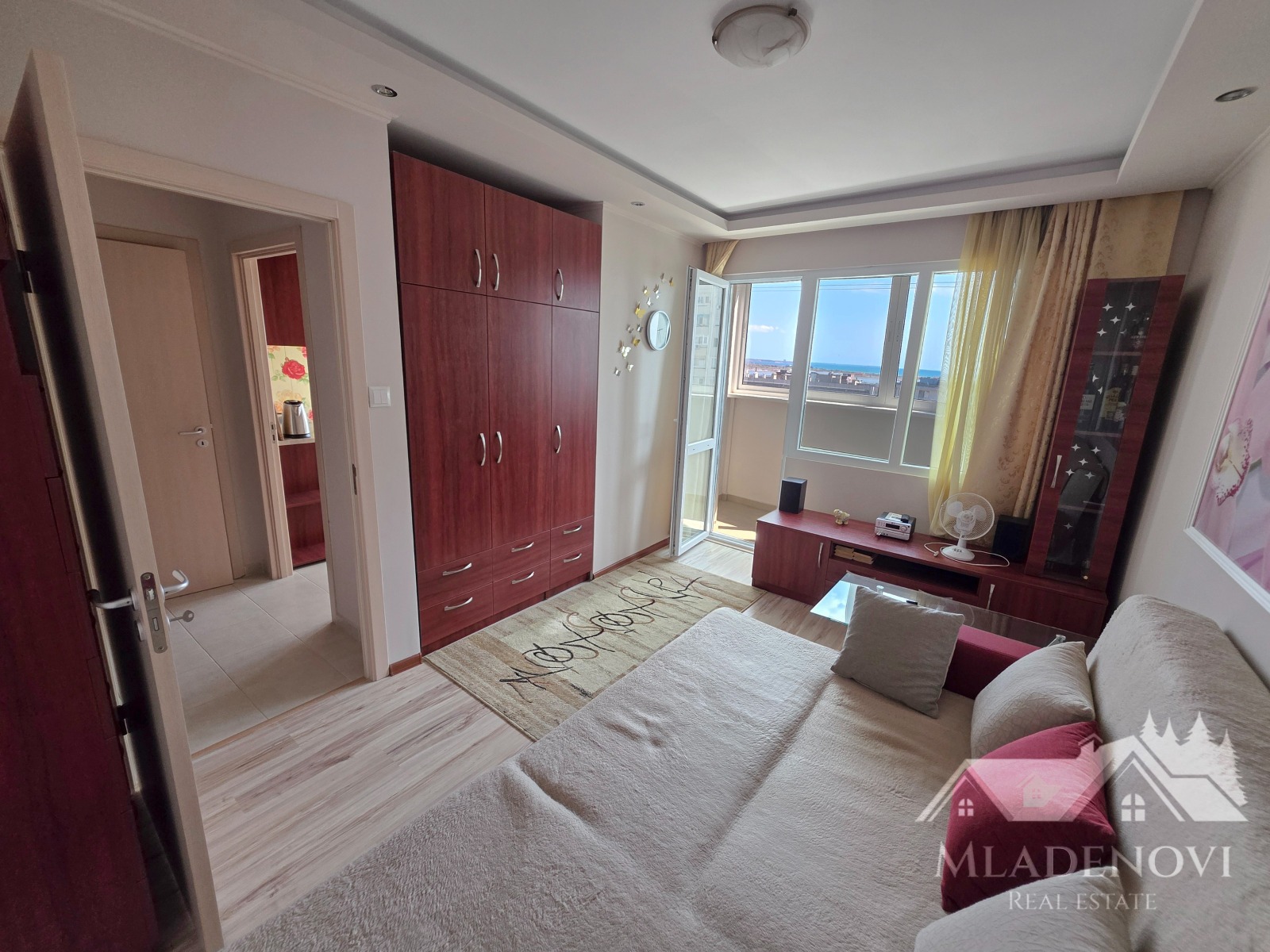 Продава 2-СТАЕН, гр. Бургас, Изгрев, снимка 8 - Апартаменти - 55801746