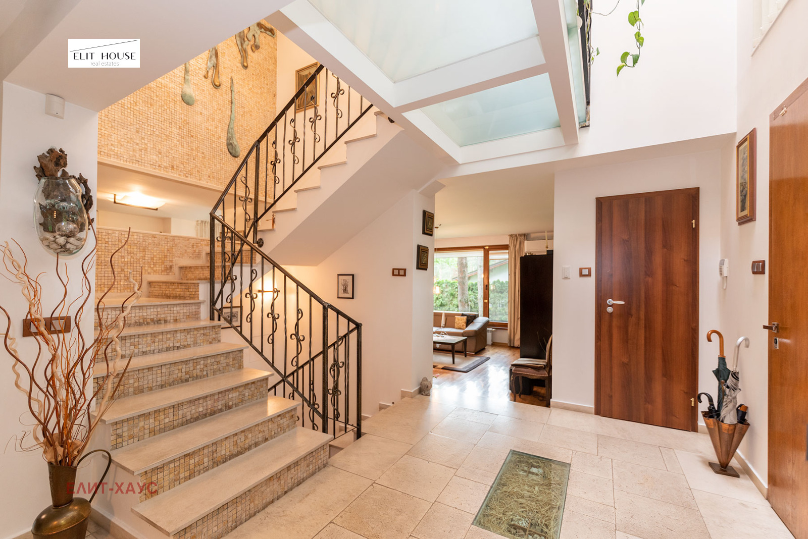 Продава КЪЩА, гр. София, в.з.Малинова долина, снимка 6 - Къщи - 56302488