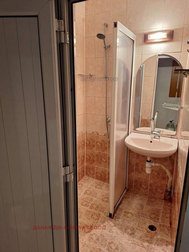 Продава 3-СТАЕН, гр. Шумен, Боян Българанов 1, снимка 9 - Апартаменти - 52628697