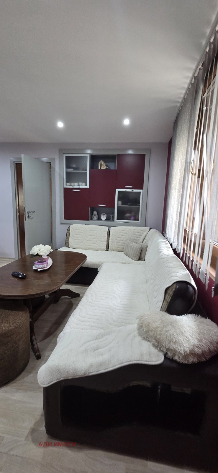 Продава ЕТАЖ ОТ КЪЩА, гр. Карлово, област Пловдив, снимка 8 - Етаж от къща - 54530001