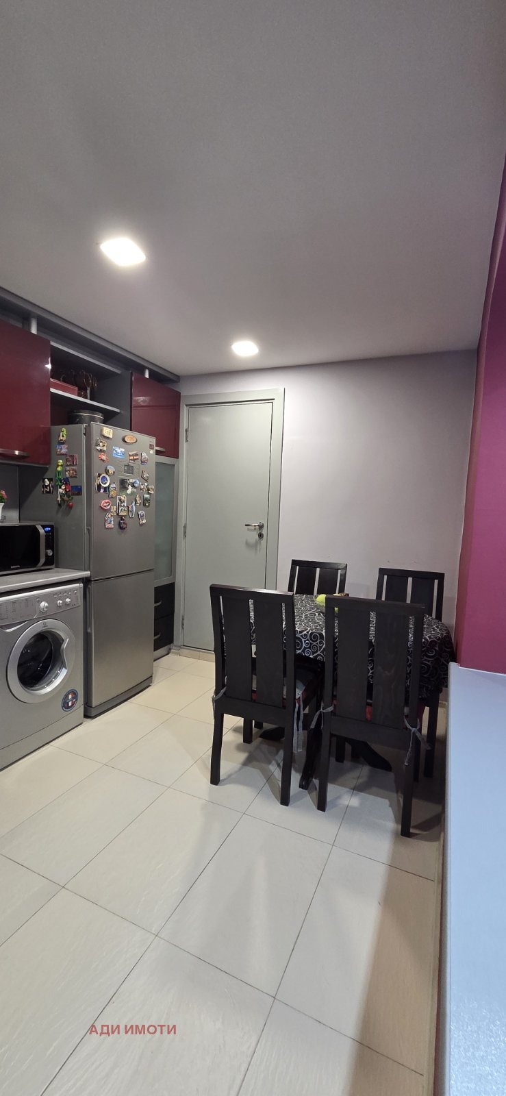 Продава ЕТАЖ ОТ КЪЩА, гр. Карлово, област Пловдив, снимка 9 - Етаж от къща - 54530001