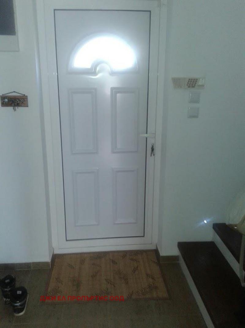 Myytävänä  Talo Sofia , Novi Iskar , 175 neliömetriä | 97672782 - kuva [16]