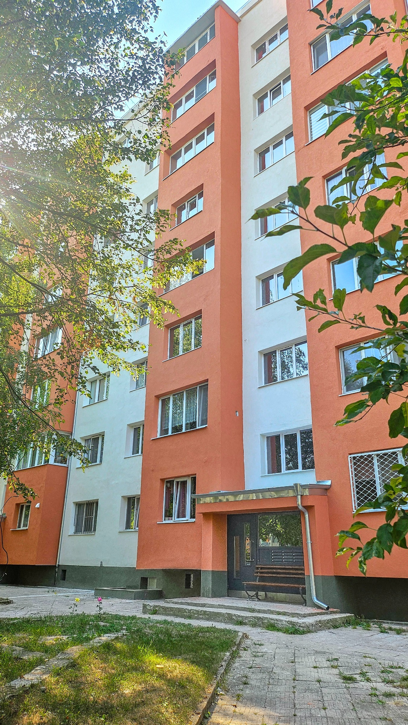 Продава 3-СТАЕН, гр. Перник, Димова махала