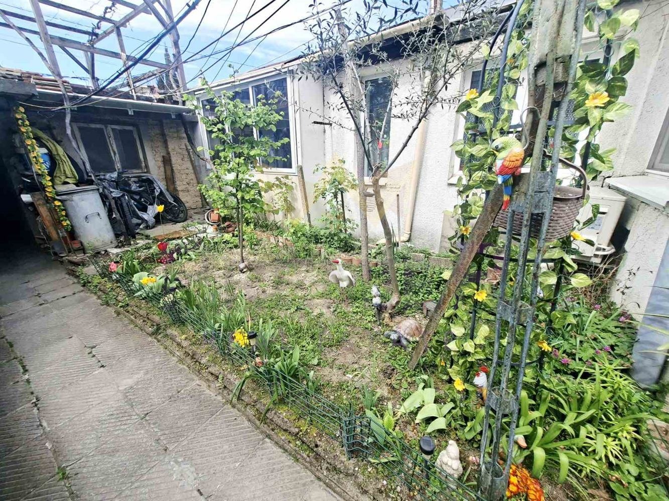 Продава КЪЩА, гр. Варна, Погреби, снимка 12 - Къщи - 54363193