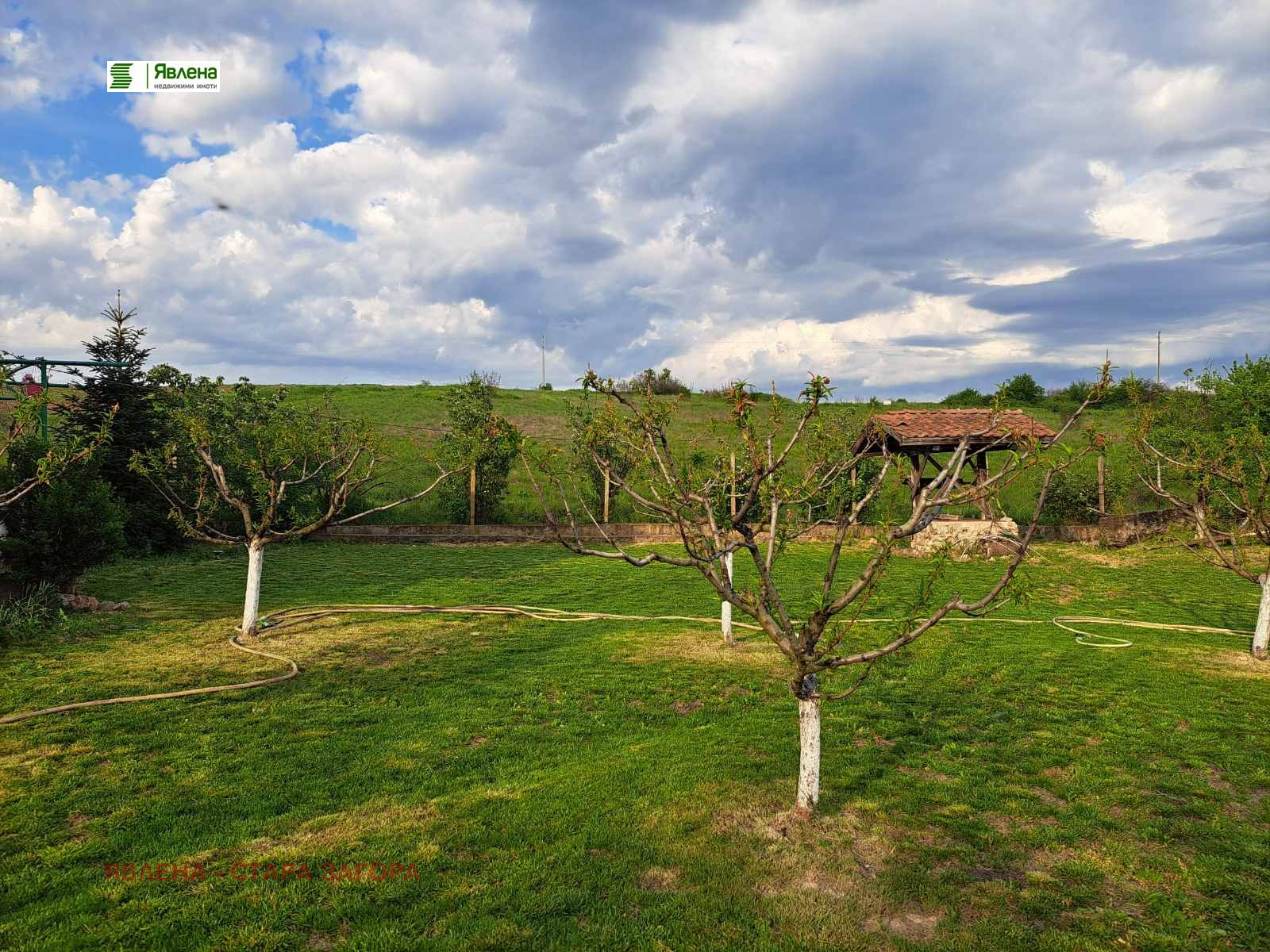 Продава КЪЩА, с. Тракия, област Стара Загора, снимка 13 - Къщи - 56129889