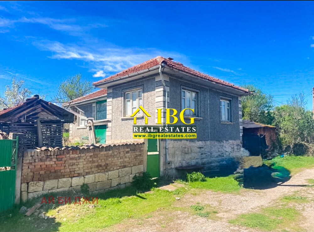 Продава КЪЩА, с. Острица, област Русе