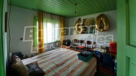 Продажба на имоти в с. Горна Липница, област Велико Търново — страница 2 - изображение 1 