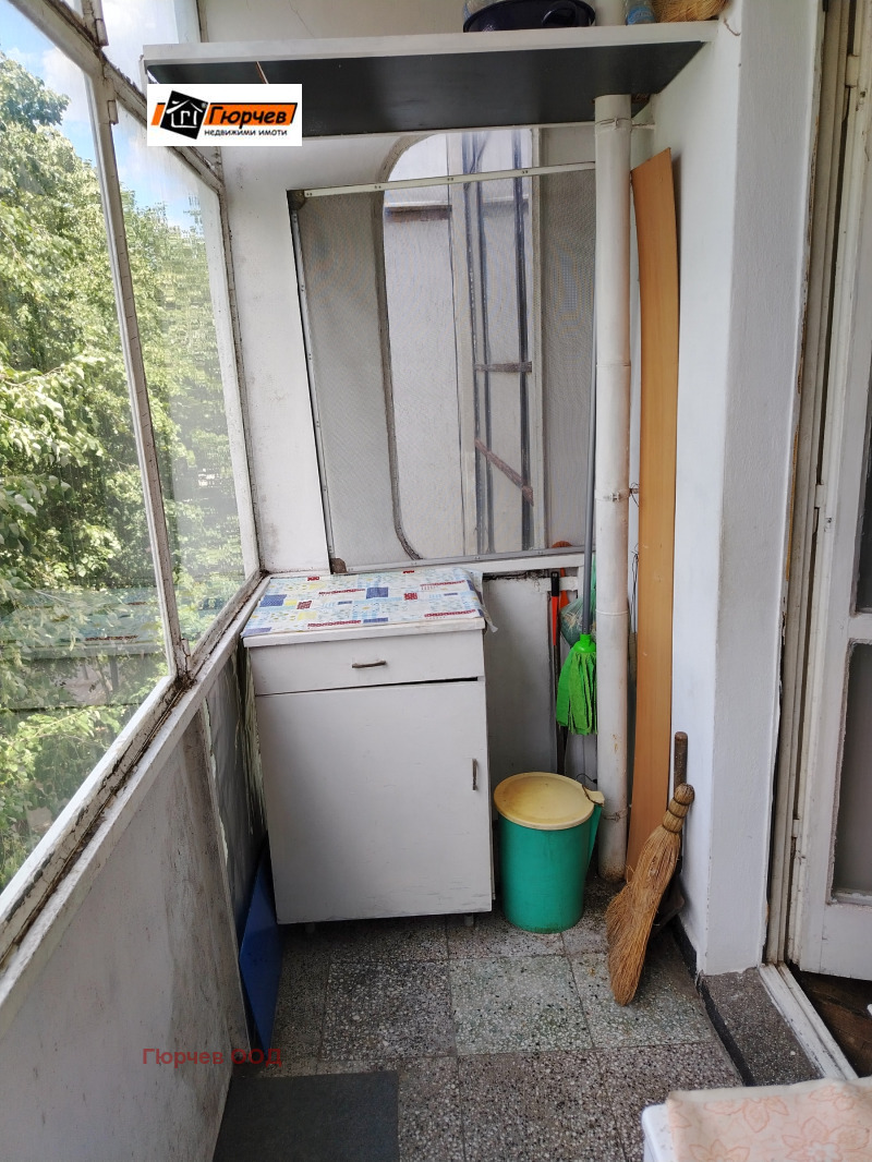Продава  2-стаен град Русе , Родина 2 , 61 кв.м | 75365893 - изображение [8]