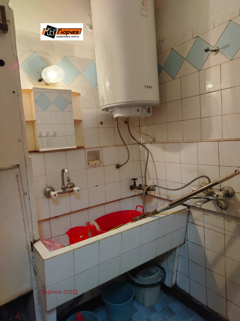 Продава  2-стаен град Русе , Родина 2 , 61 кв.м | 75365893 - изображение [12]