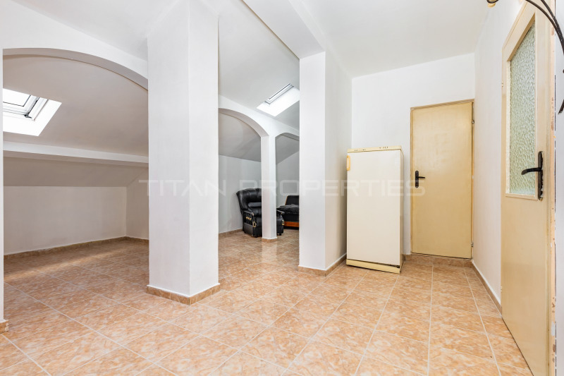 Na prodej  3 ložnice Plovdiv , Kamenica 1 , 179 m2 | 54931541 - obraz [10]