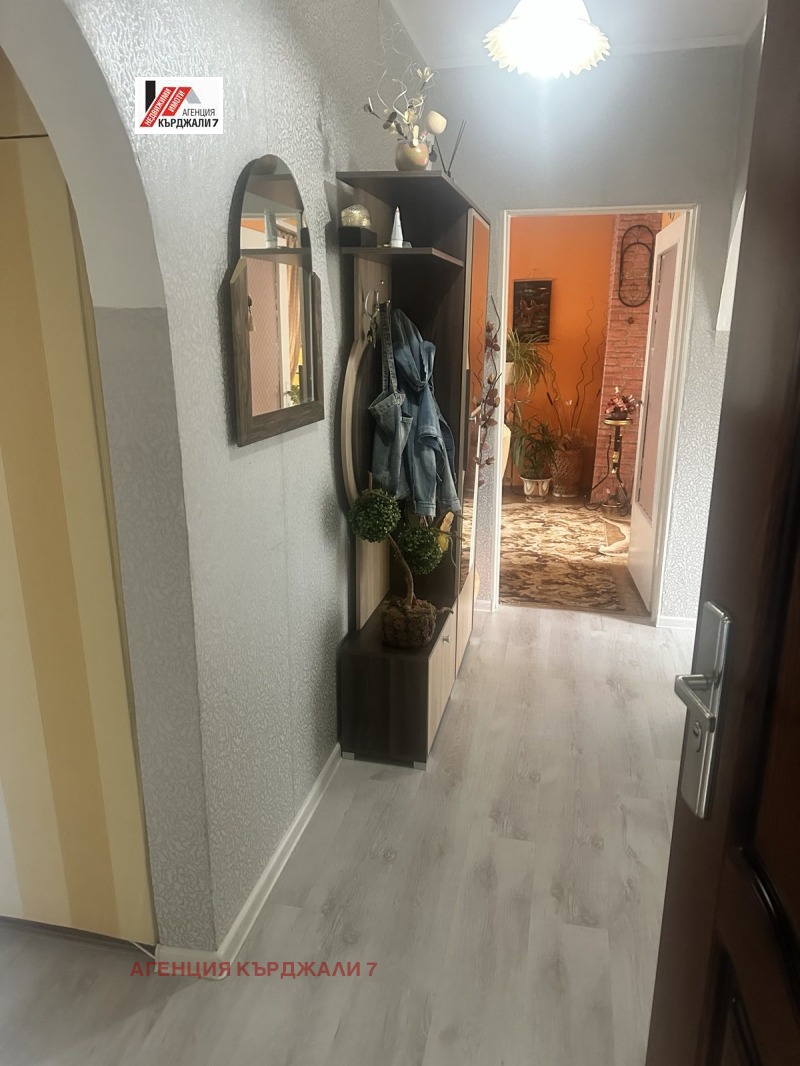 Продава  Многостаен град Кърджали , Възрожденци , 100 кв.м | 22377018 - изображение [3]
