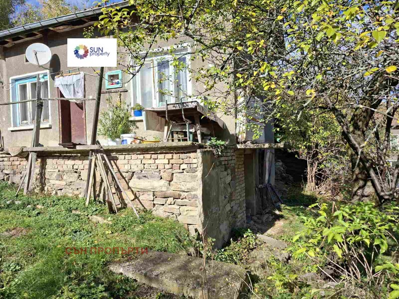 Продава КЪЩА, гр. София, с. Желява, снимка 4 - Къщи - 52185102