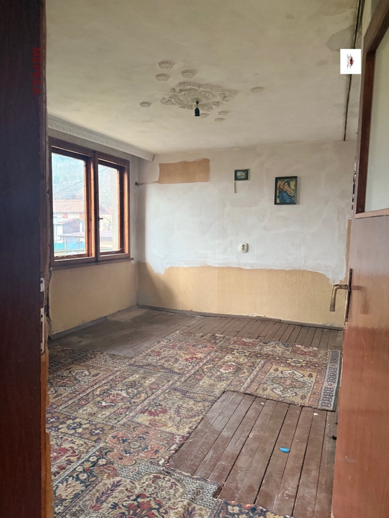 Продава КЪЩА, с. Ковачевци, област Перник, снимка 8 - Къщи - 53377608