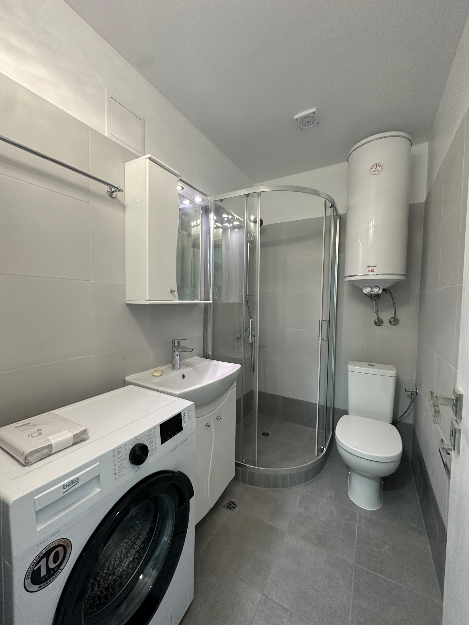 Продава КЪЩА, с. Подвис, област Бургас, снимка 2 - Къщи - 56166528